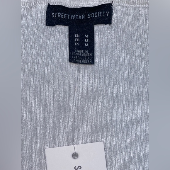 NWT Streetwear Society Women's Long Sleeve V-neck w/ Front Knott Crop Sweater - Picture 10 of 11